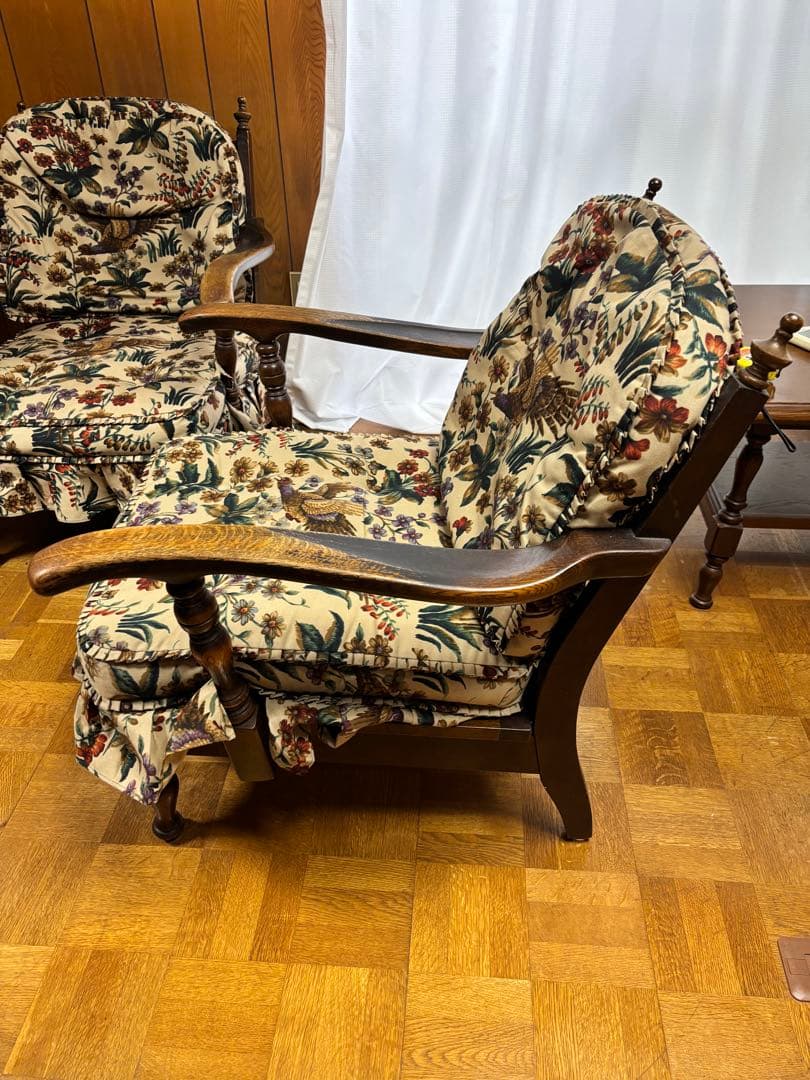 飛騨家具　穂高　木製アームチェア 花柄カバー付き　1脚　中古