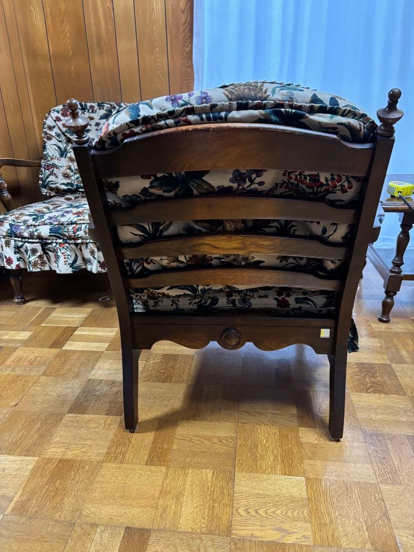 飛騨家具　穂高　木製アームチェア 花柄カバー付き　1脚　中古