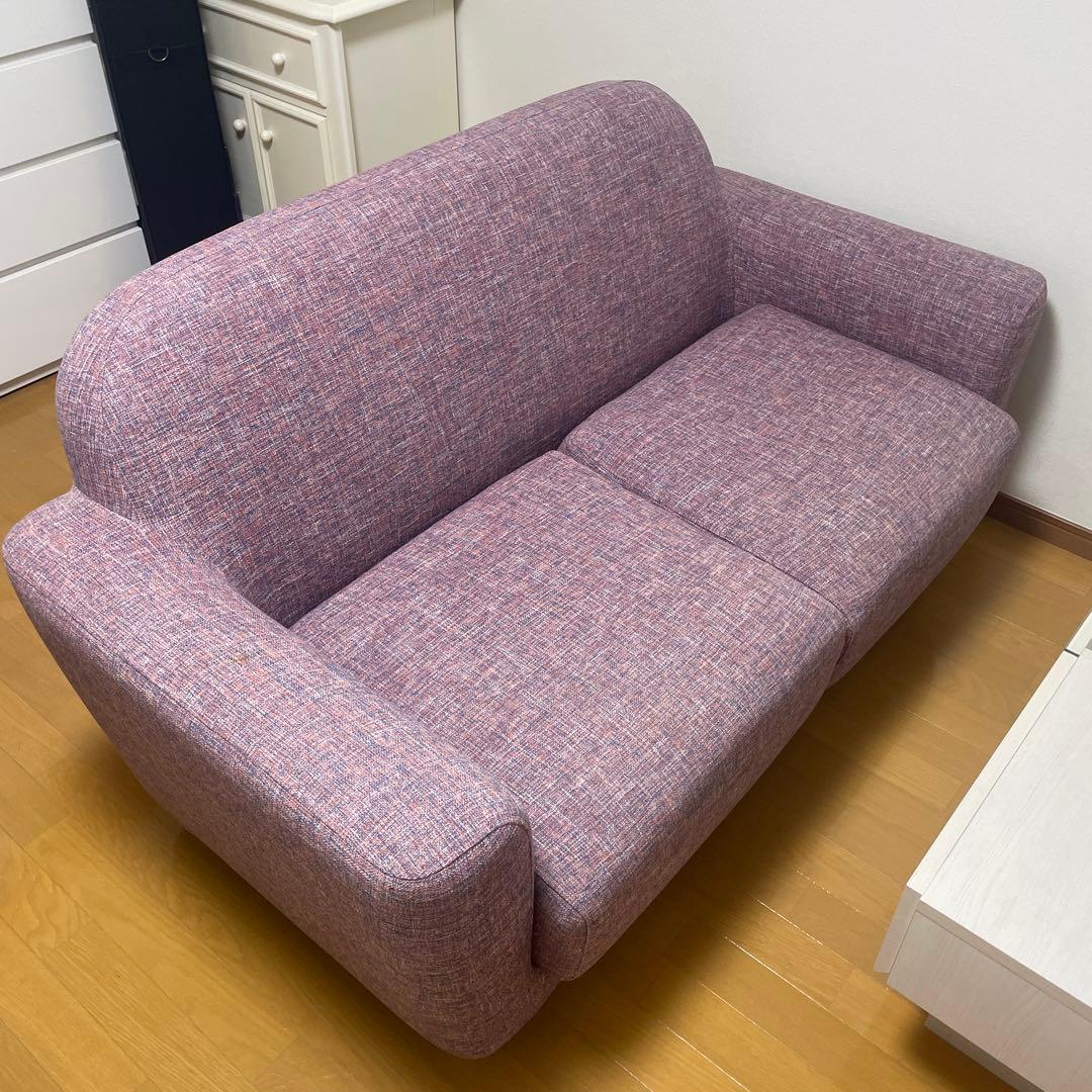 ピンク系ツイード生地 2人掛けソファ