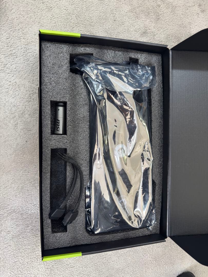 美品 MSI GeForce RTX5070 12G GAMING