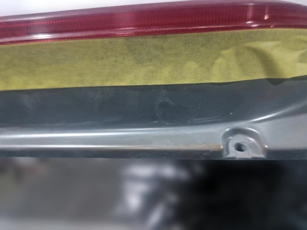 ハイエース200系3型DX純正テールランプ中古ベースグラデーションスモーク