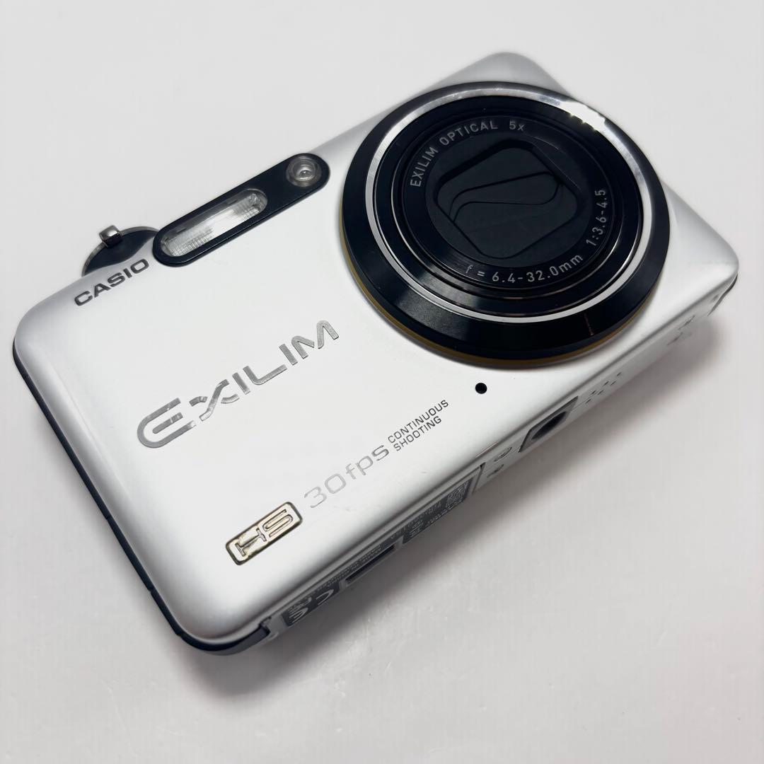【週末値下げ】 CASIO EXILIM EX-FC100 シルバー 訳あり品
