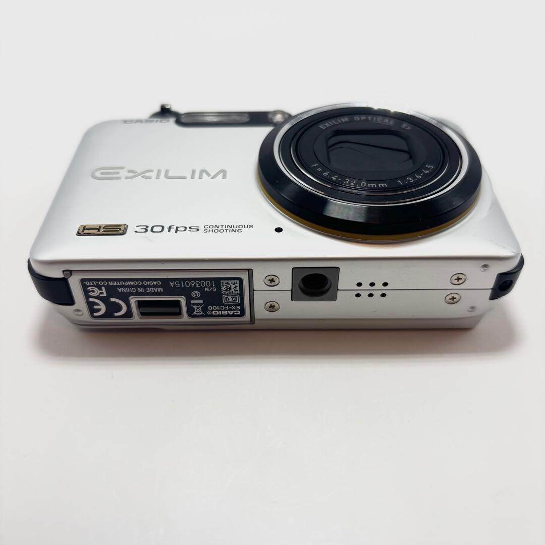 【週末値下げ】 CASIO EXILIM EX-FC100 シルバー 訳あり品