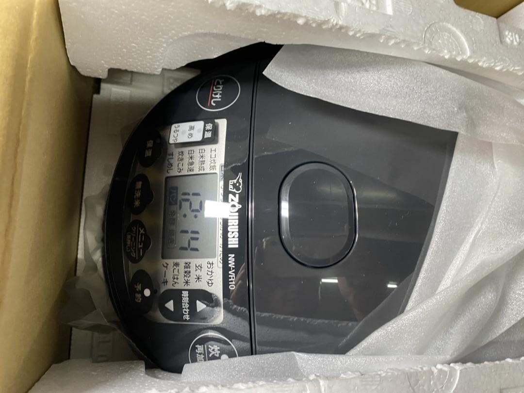 早いもの勝ち!! 未使用品 象印 IH 炊飯ジャー ブラック 1.0L 3