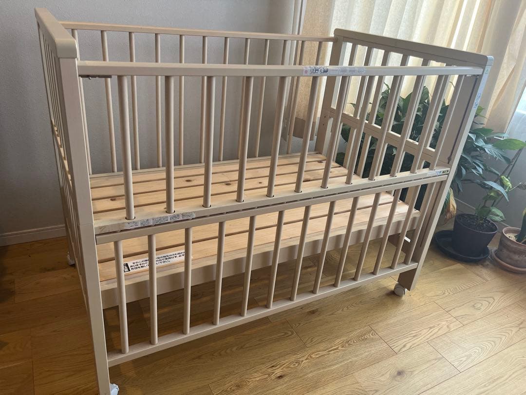 familiar ベビーベッド ホワイトアッシュカラー　ファミリア
