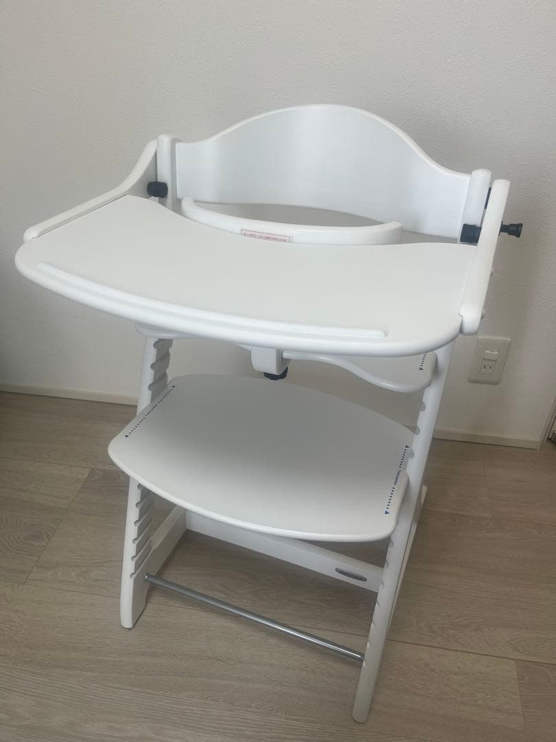 大和屋　すくすくチェアプラス　テーブル付き　ホワイト