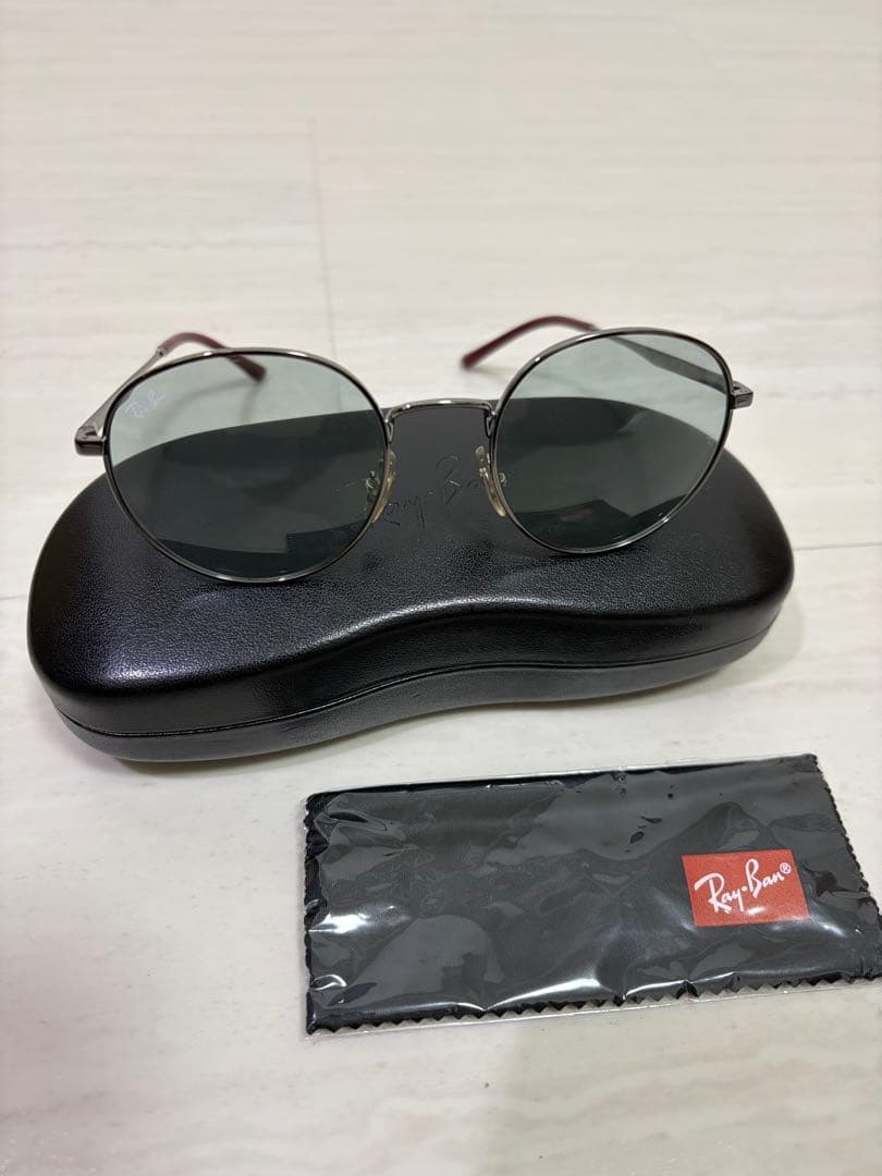 Ray-Ban RB 3681 調光サングラス ケース付き