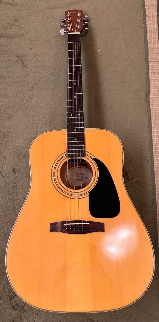 Fender　フェンダー　アコースティック　ギター　SAC-02　超極美品！