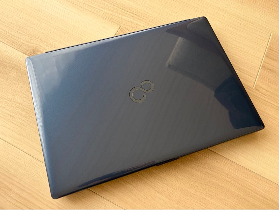LIFEBOOK FUJITSU ノートパソコン 2023年製 15.6インチ