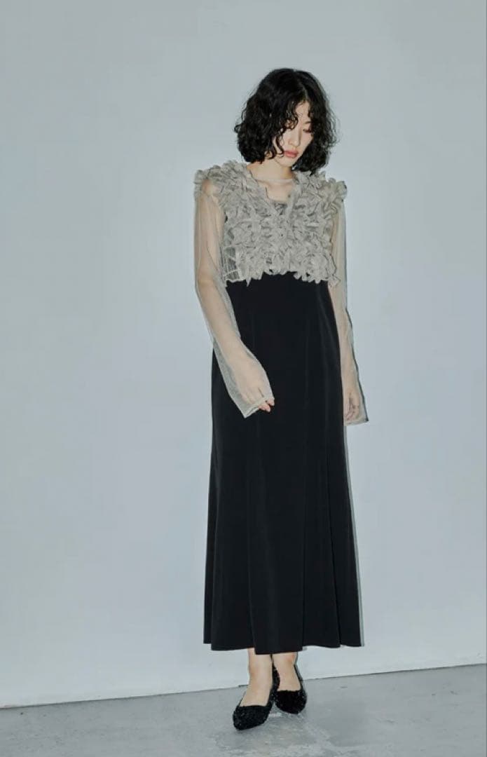 【新品タグ付き】niana Many wayフリルドレス Mサイズ