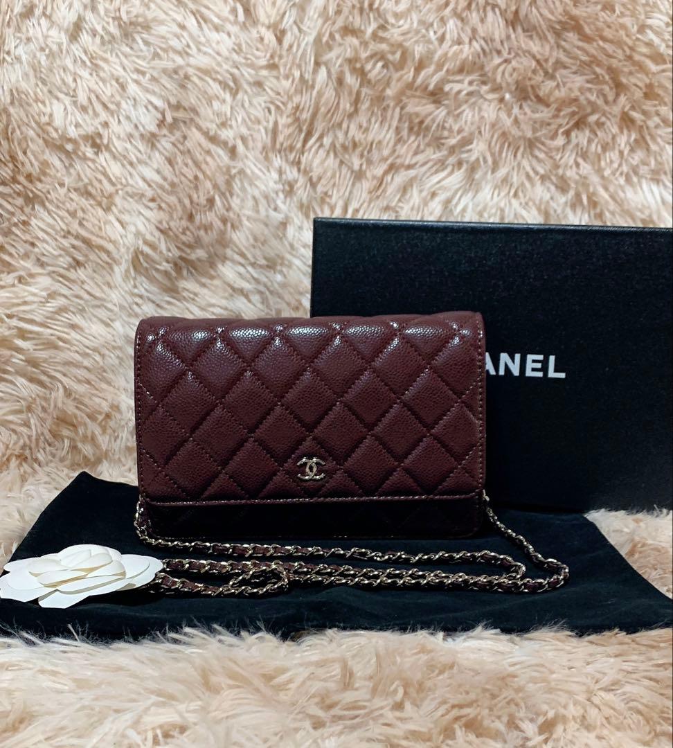 CHANEL ノベルティチェーンウォレット