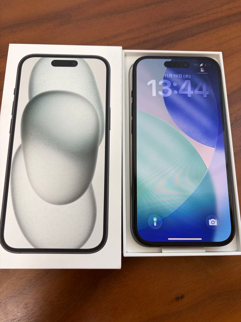 iPhone15 スペースブラック 128GB SIMフリー
