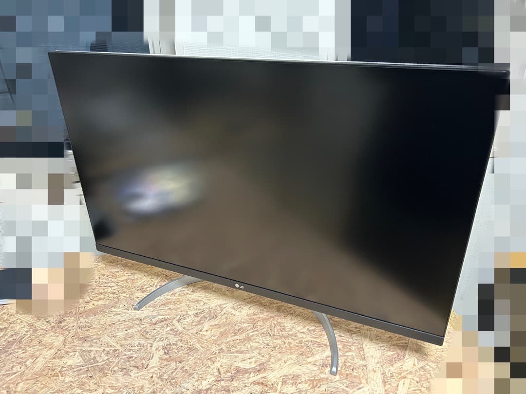 ☆LGエレクトロニクス　32UQ750☆