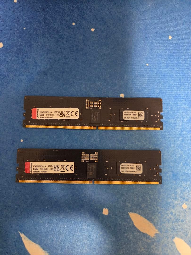 キングストン製　 DDR5 6000 32GB RDIMM メモリ