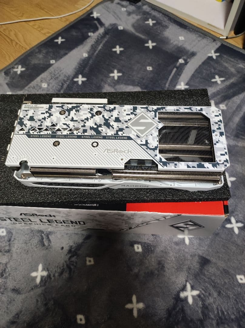 グラフィックボード・グラボ・ビデオカード ASRock RX 7600 XT