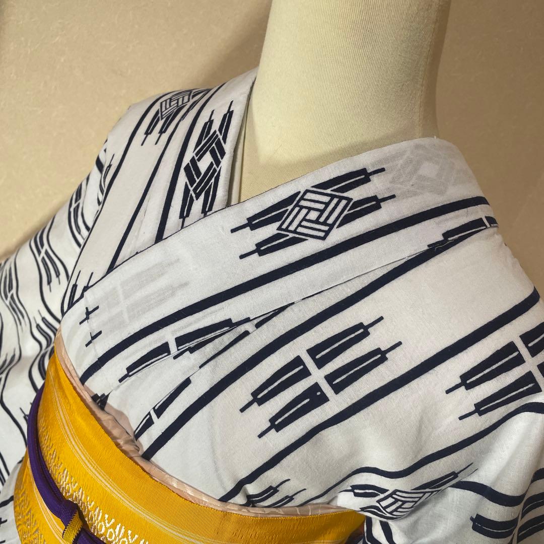 扇子の柄が粋な本染浴衣