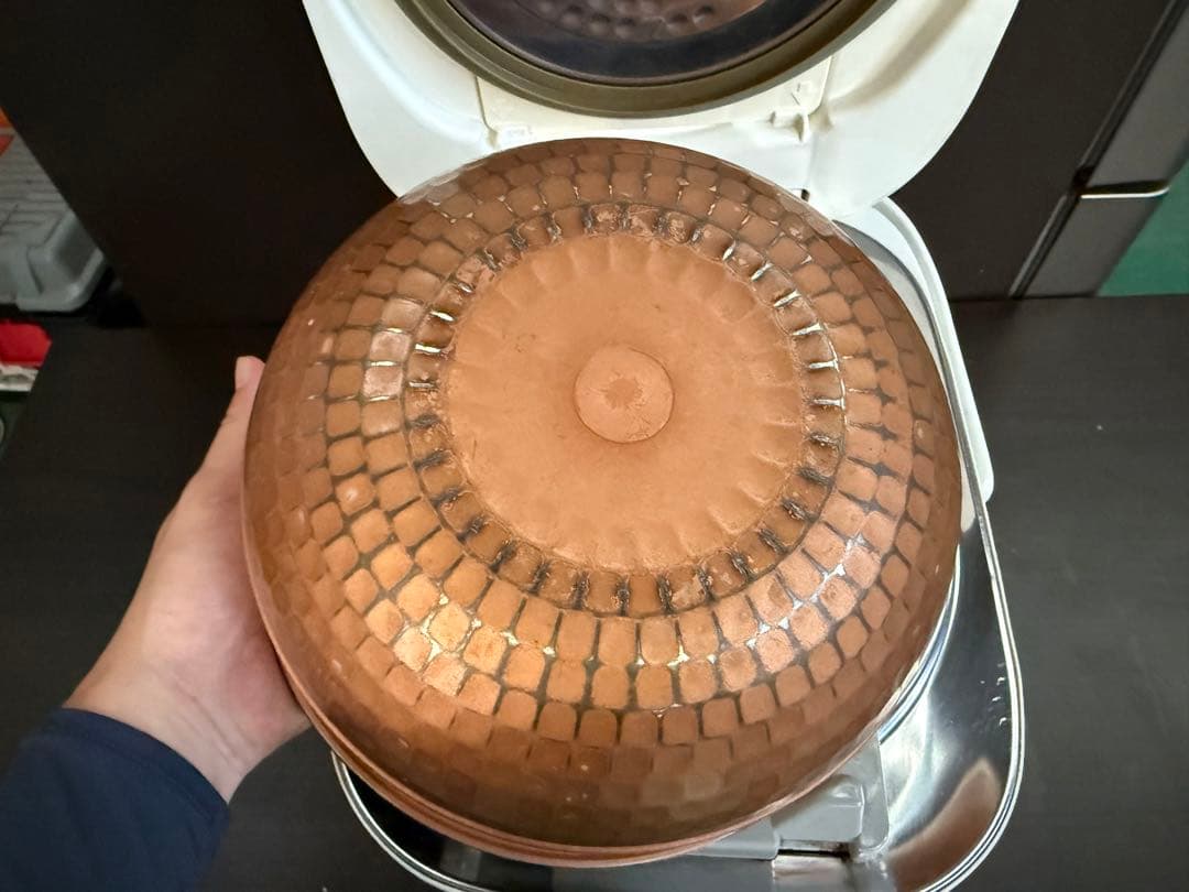 TOSHIBA 炊飯器　東芝 真空 圧力IH 炊飯器 5.5合炊き かまど銀釜‼️