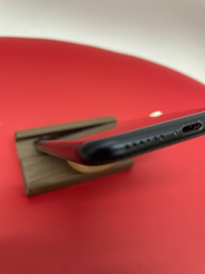 Apple iPhone SE (第3世代) 64GB ブラック 本体