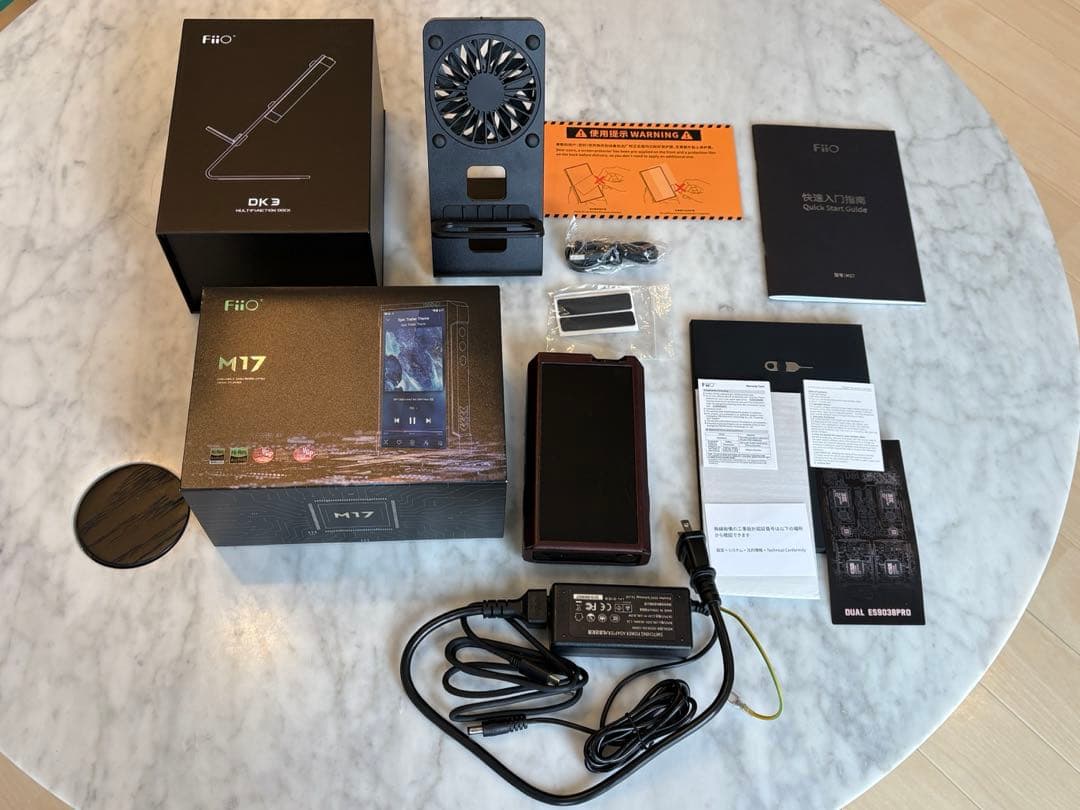 ポータブルプレーヤー FiiO M17