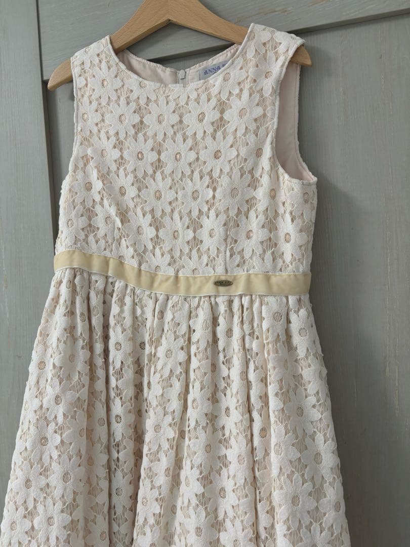 花柄レースドレス クリーム色 ノースリーブ