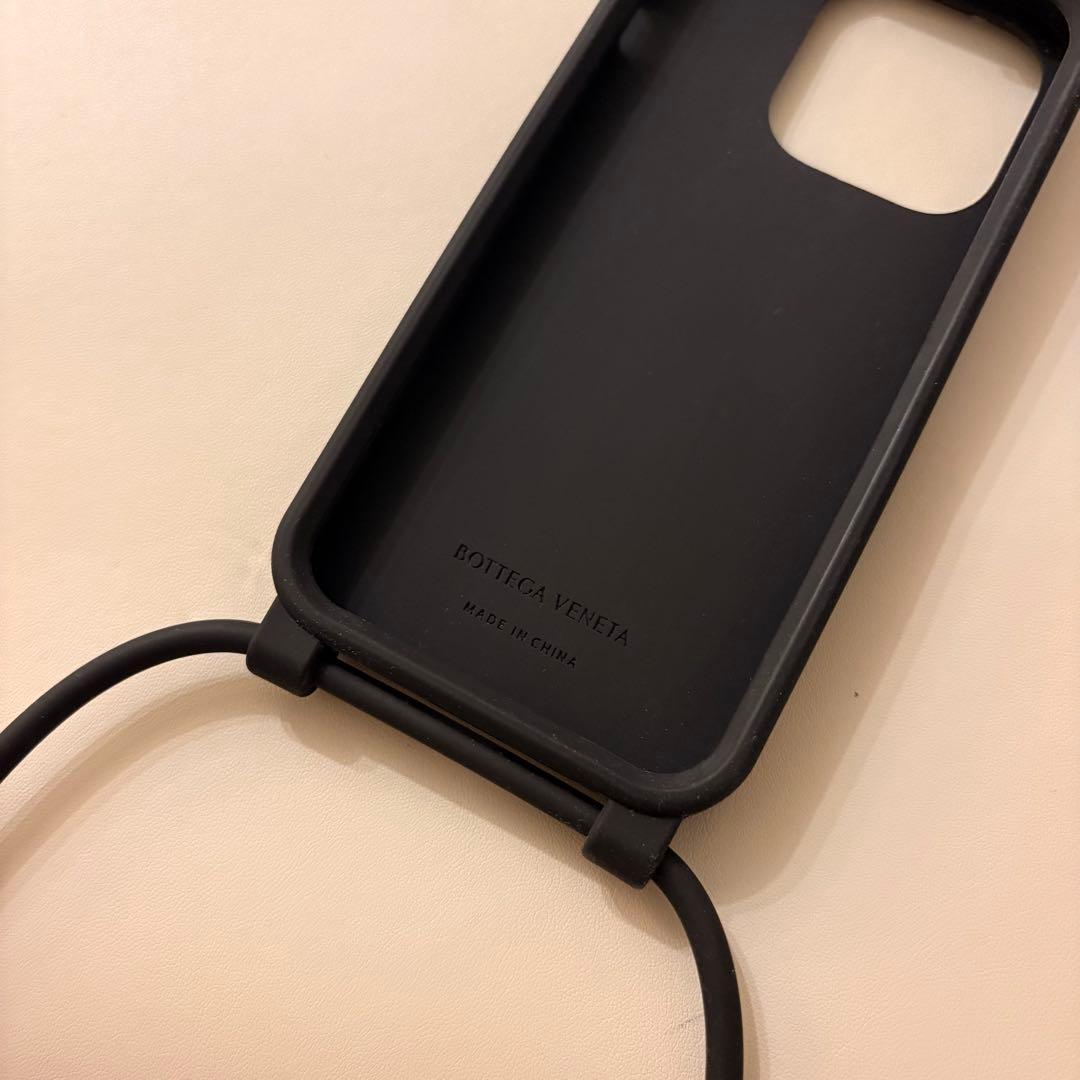 なやなや　Bottega Veneta iPhoneケース