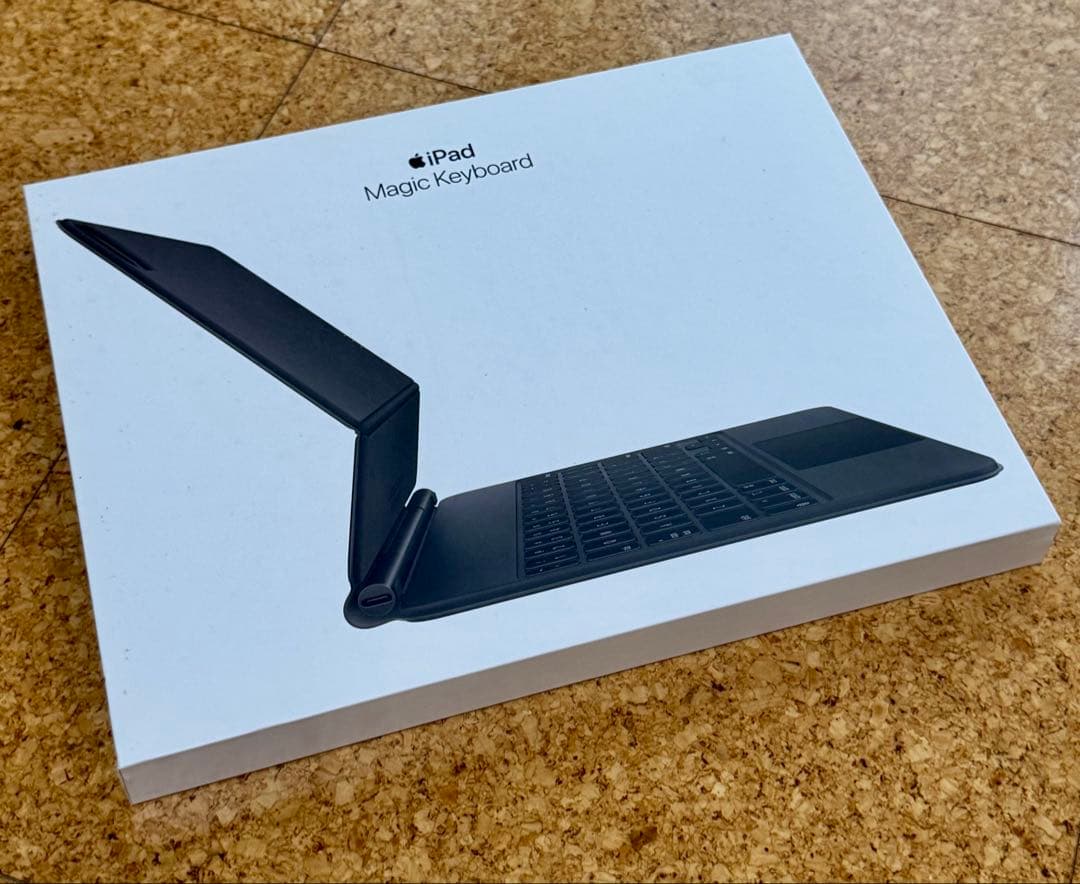 Apple マジックキーボード11インチMXQT2J/A A2261