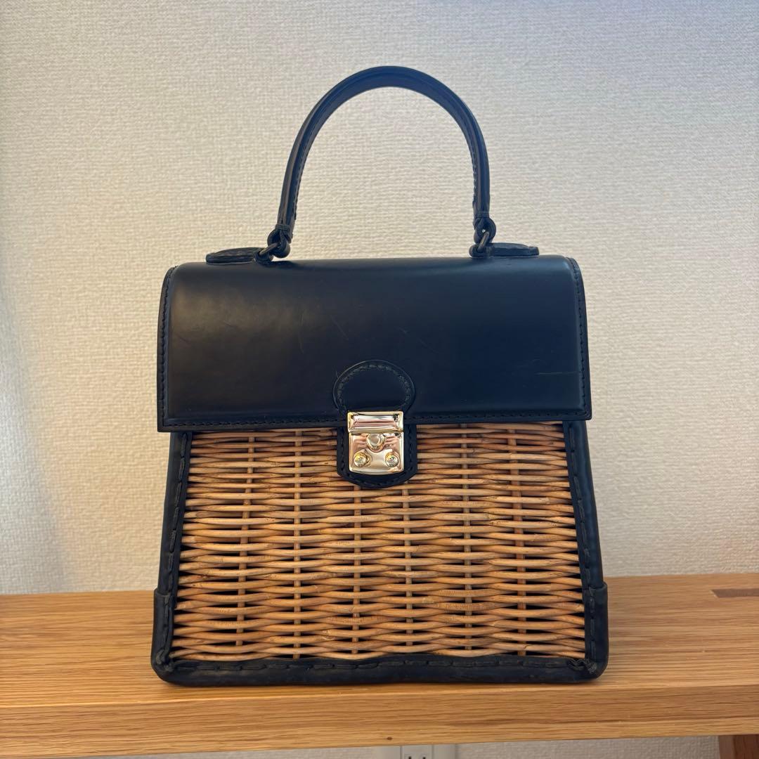 ebagos カーフ・ハンドバッグ M