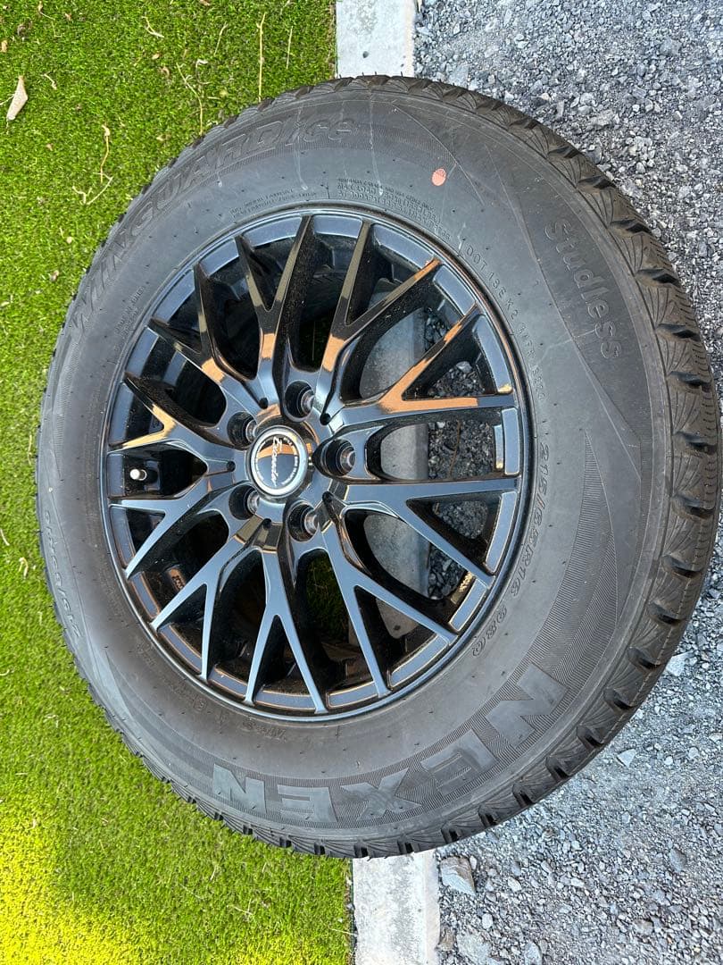 ヴェゼル 215/65R16 スタッドレスタイヤ・ホイールセット