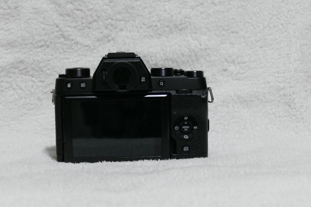 FUJIFILM X-T100 ミラーレス一眼カメラ