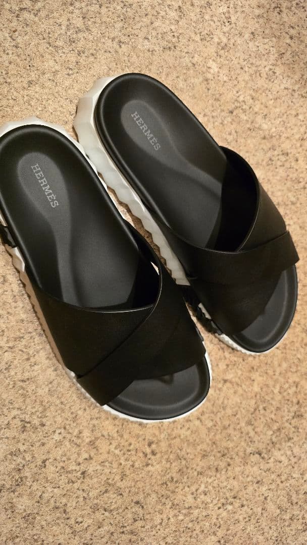 HERMES ブラック インフラ 42