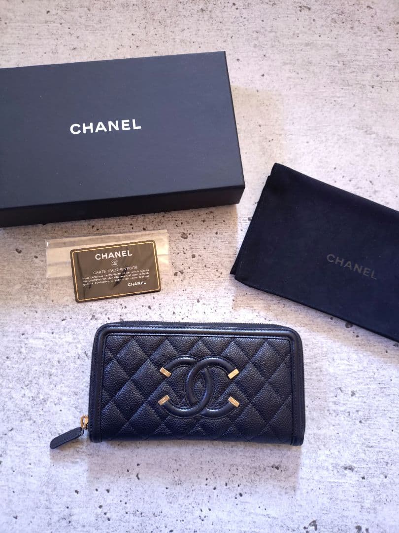 CHANEL CCフィリグリー キャビアスキン 長財布 ジップ