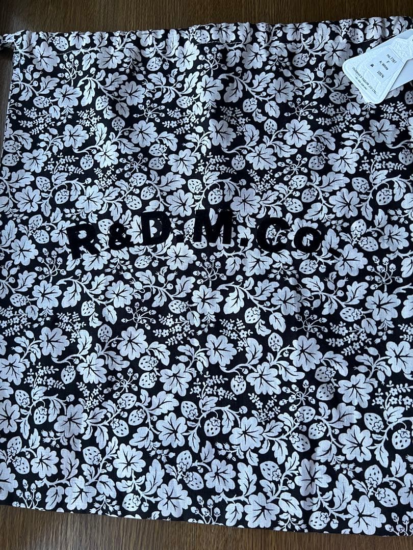 WILD BERRY DRAWSTRING BAG (L)ホワイト週末最終価格