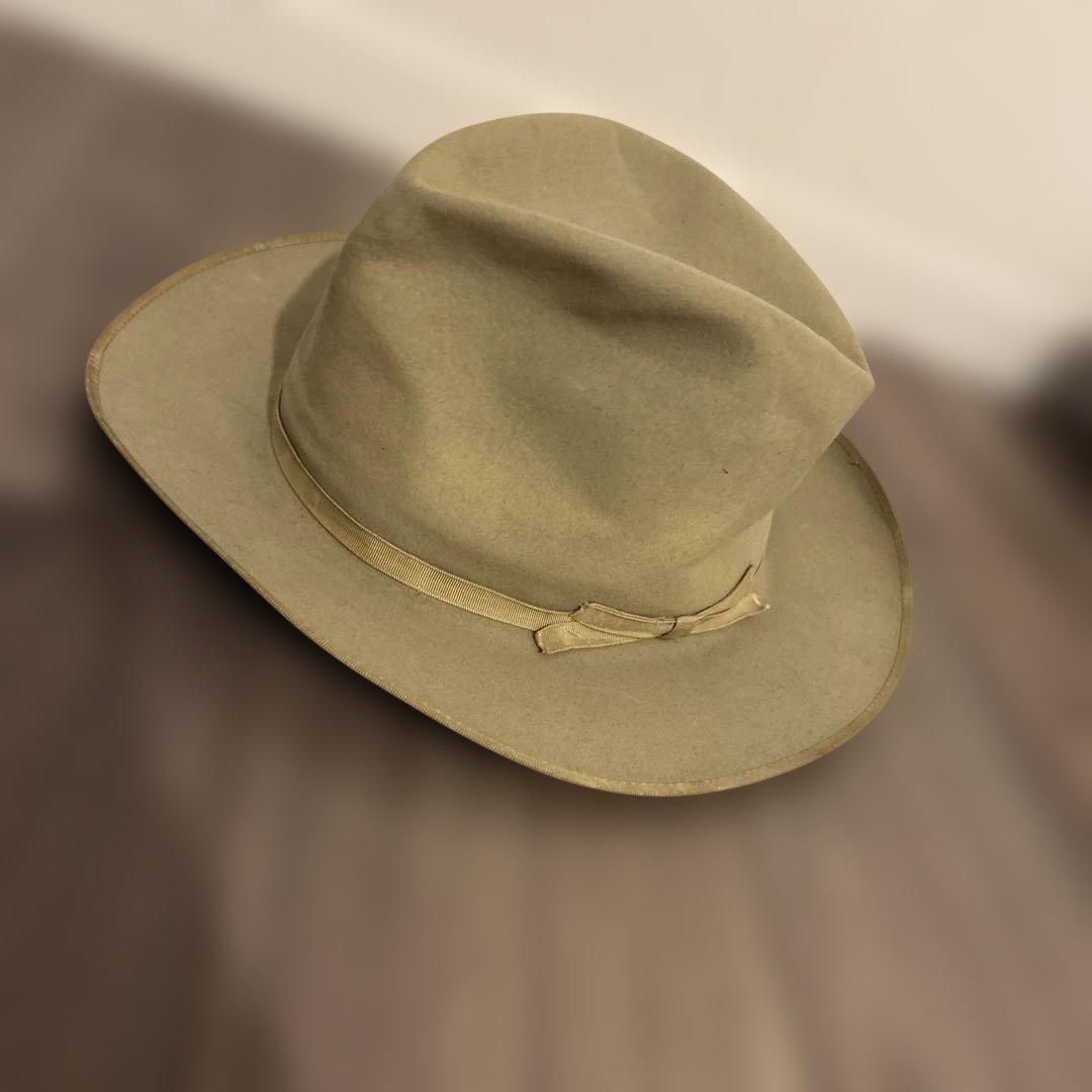 ベージュ フェルトハット リボン付き