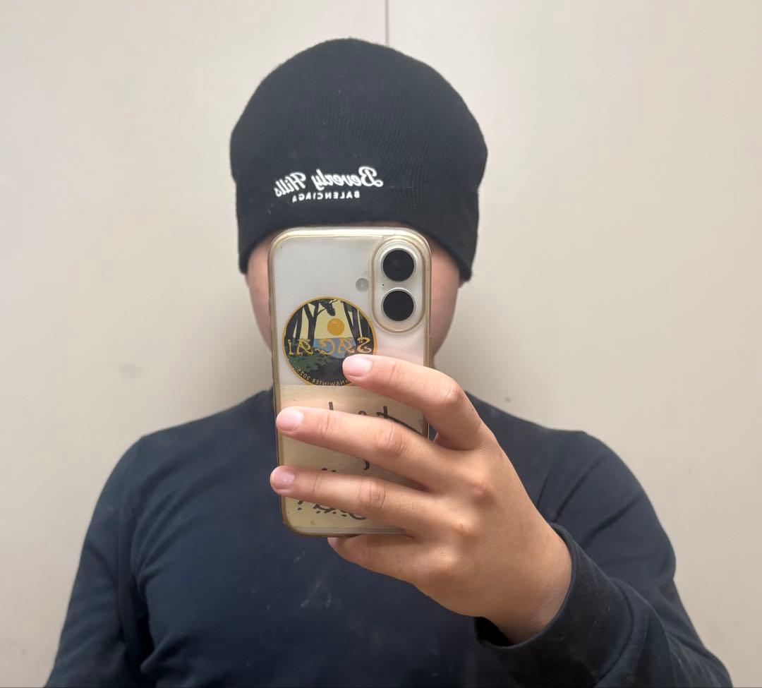 Beverly Hills BALENCIAGA ビーニー
