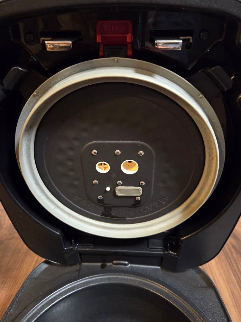 【大幅値下げ中】【土鍋圧力IH】タイガー 炊飯器 5.5合 JKX-V102