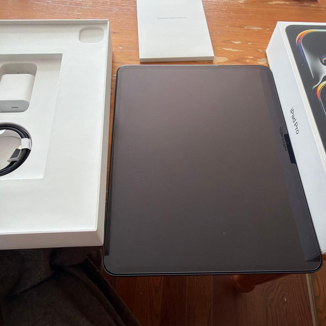 iPad Pro 13 インチ M4 space black 美品
