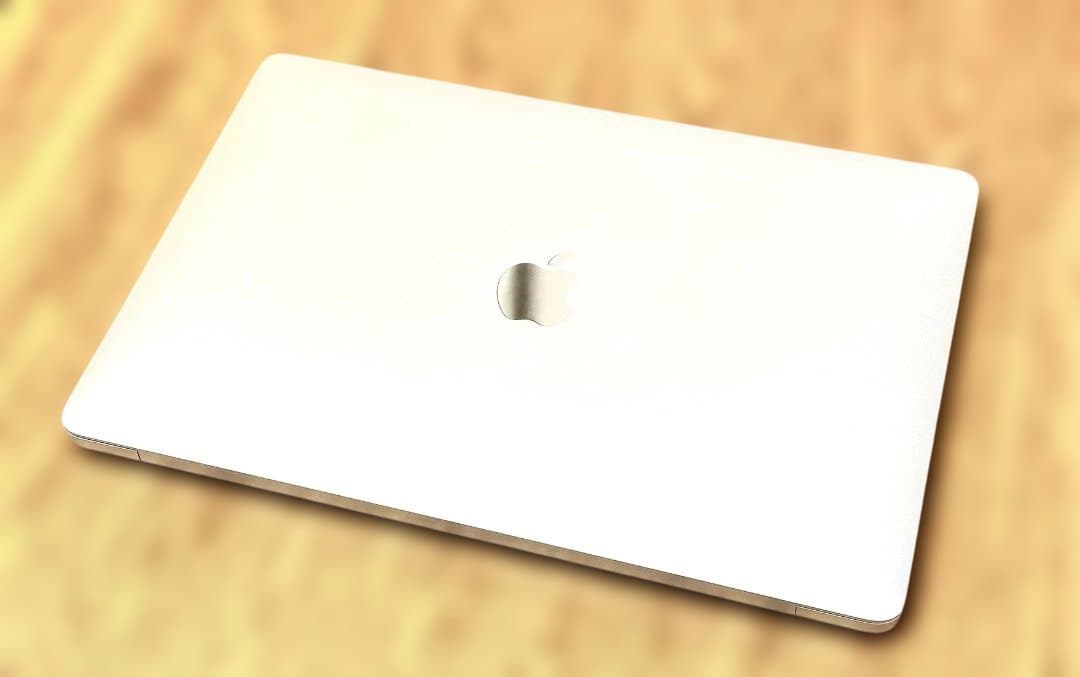 MacBookAirシルバー（メモリ16BG, SSD:1TB）M1,2020