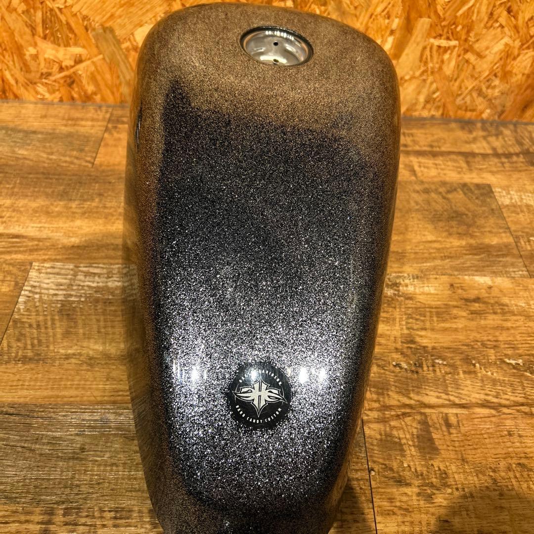 ハーレー　フォーティエイト　XL1200X 純正　タンク　フォーティーエイト