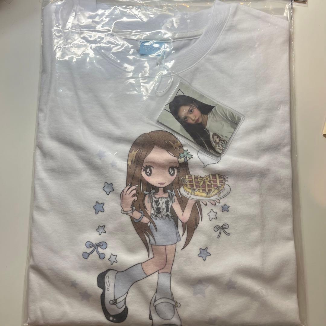 hearts2hearts FOCUS MD Tシャツ　新品未開封　カルメン