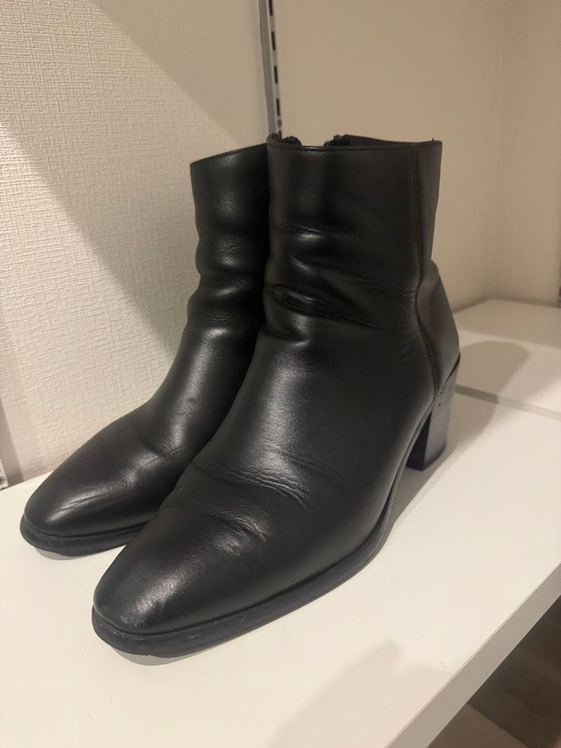 Lui's レザーヒールブーツ