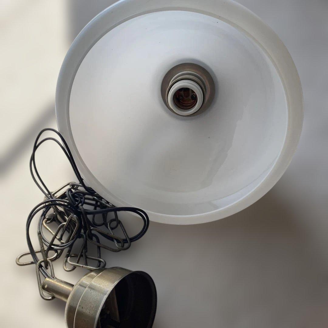 ホワイトガラス ペンダントライト オーデリック D