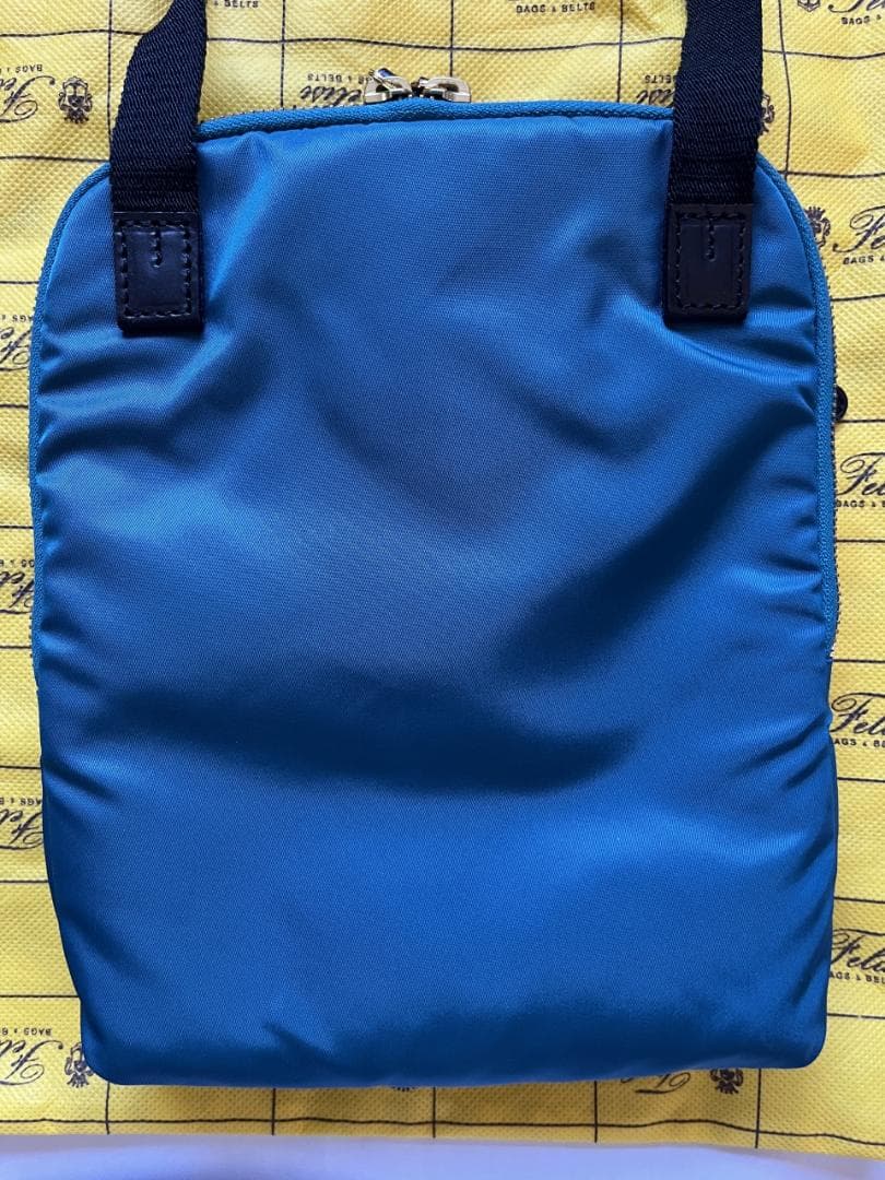 フェリージ ショルダーバッグ 20-59/1 ライトブルー