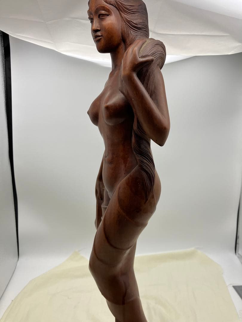 木彫り 木製 女性像 裸婦像 置物 オブジェ　バリ 工芸品　裸体