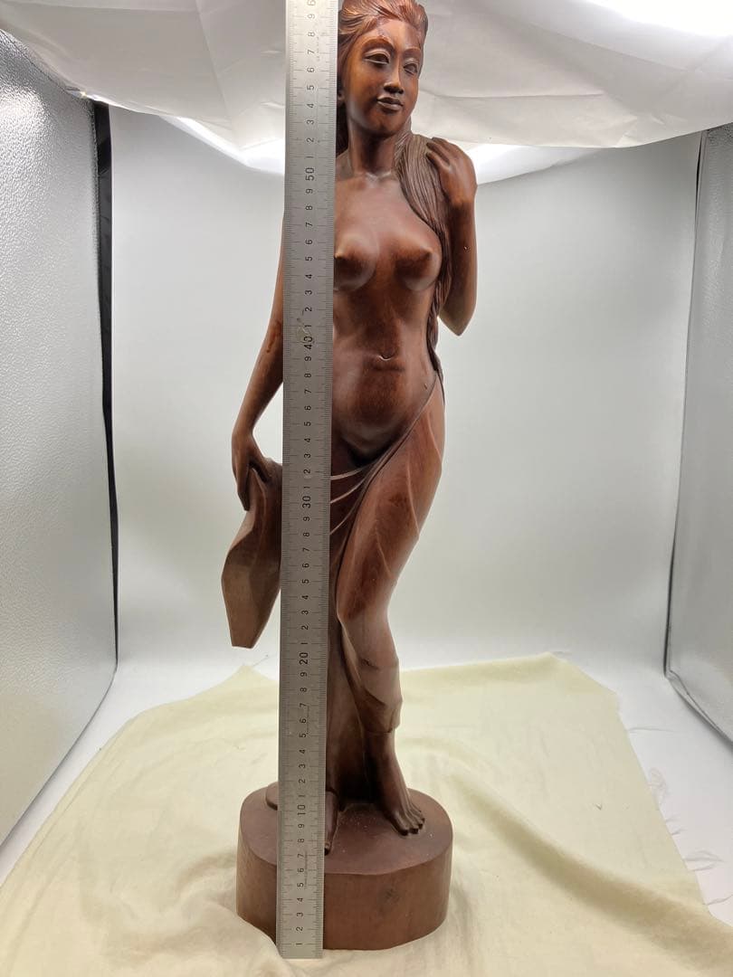 木彫り 木製 女性像 裸婦像 置物 オブジェ　バリ 工芸品　裸体