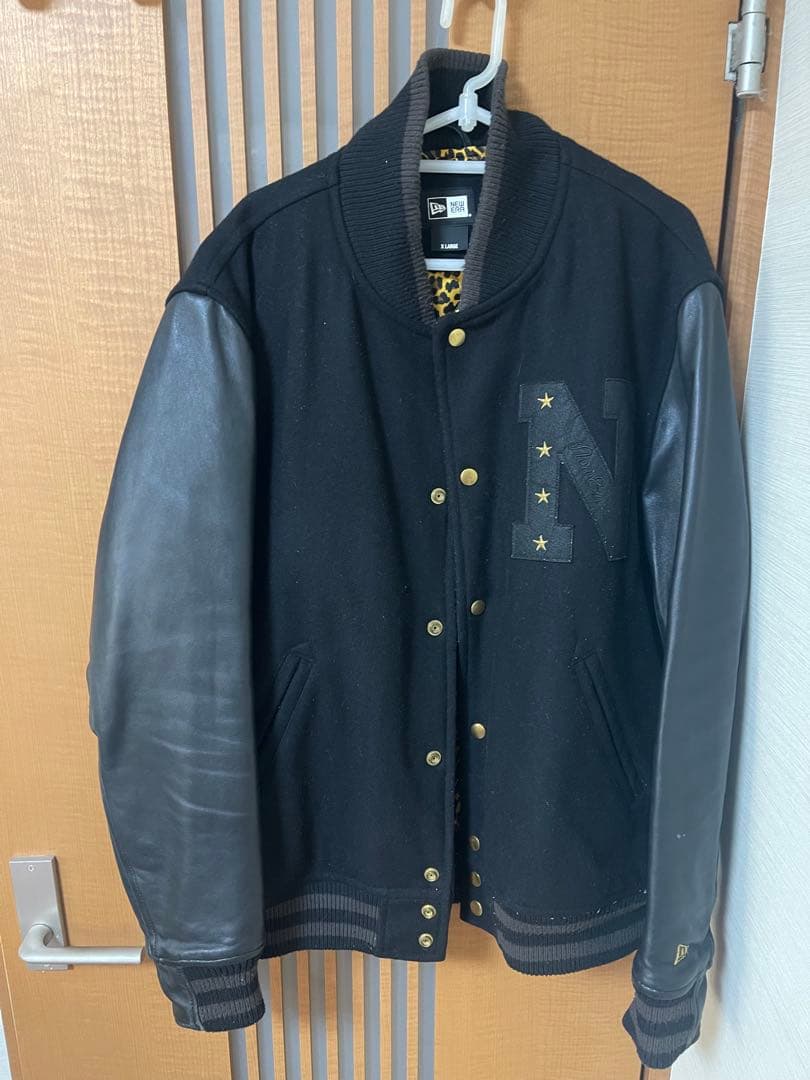 NEWERA スタジャン ブラック ヒョウ柄裏地