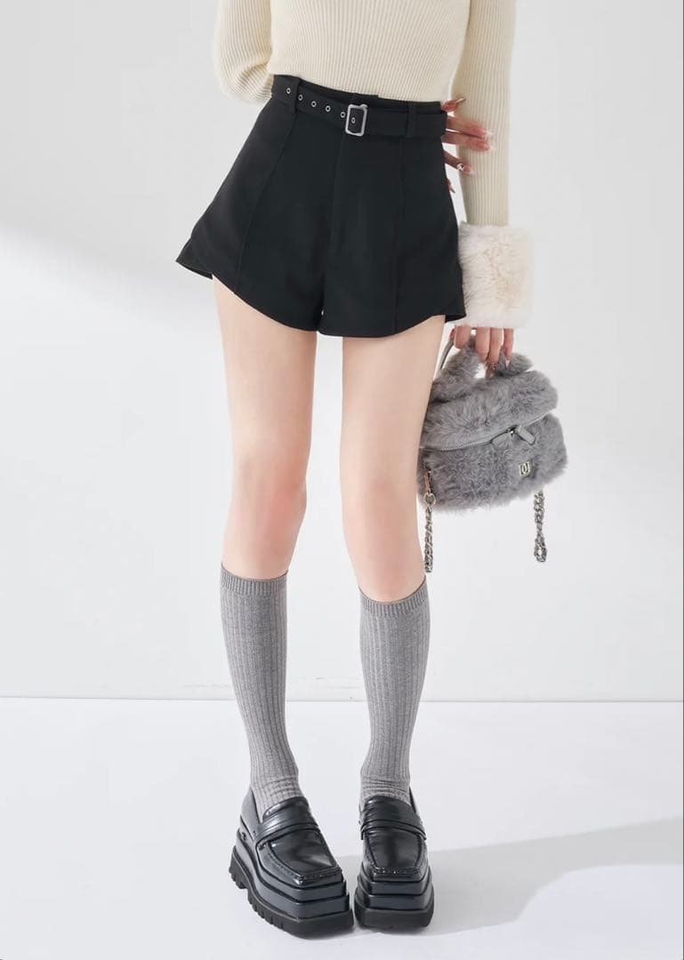 【新品】Darich サイドスリットハイウエスト ショートパンツ Mサイズ