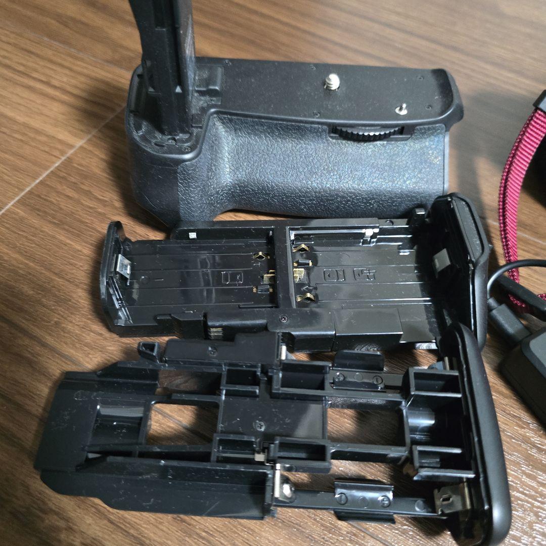 【値引相談可】Canon EOS 7D +社外バッテリーグリップ、バッテリー付き