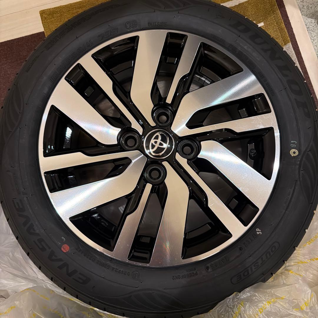 トヨタ　ルーミー純正アルミホイール　タイヤ付　一本　14インチ　④