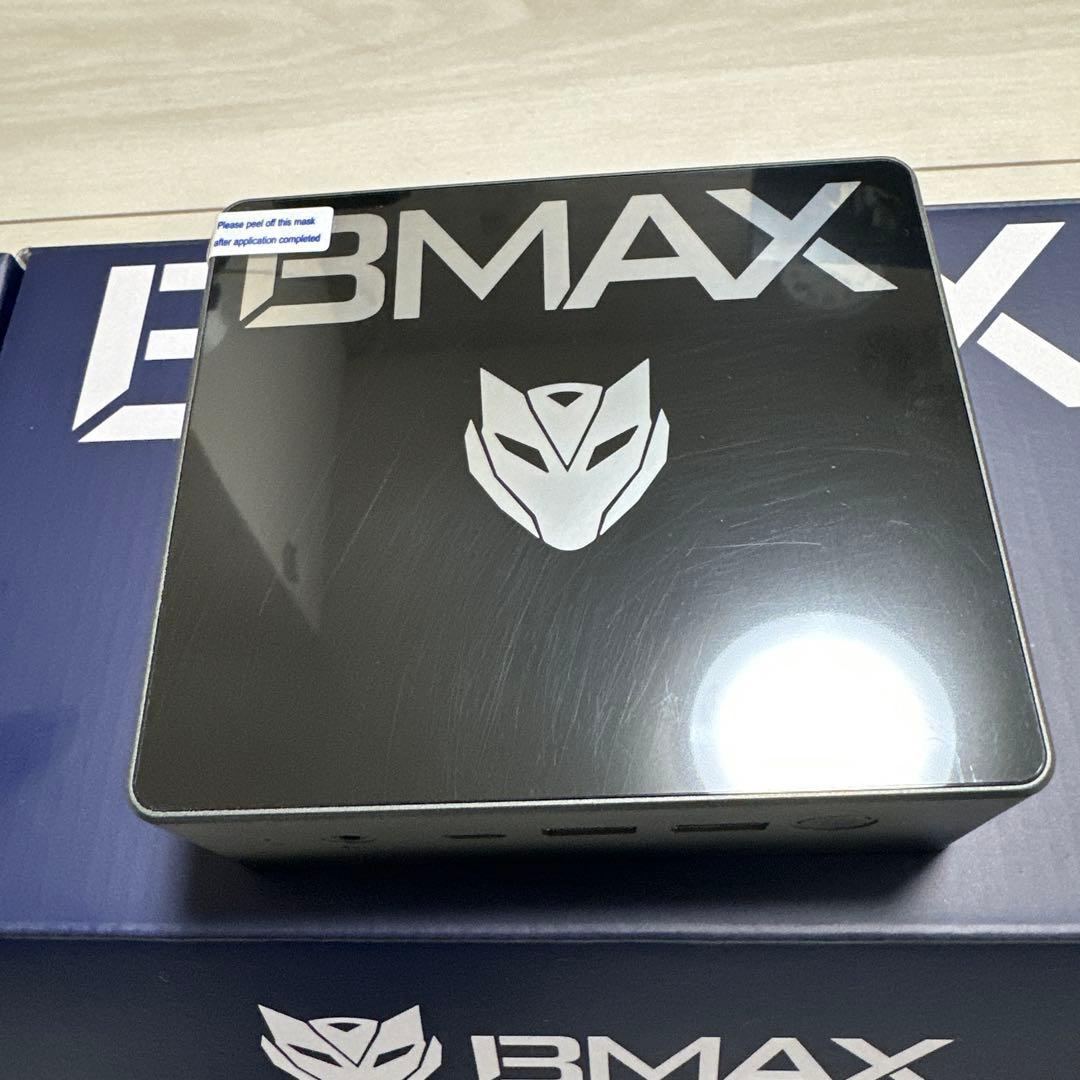 BMAX N100 ミニPC 本体と付属品