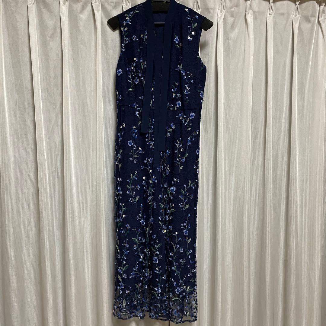 Diagram刺繍入りネイビーパーティードレス